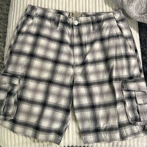American Rag Men's Plaid Cargo Shorts - Black and White